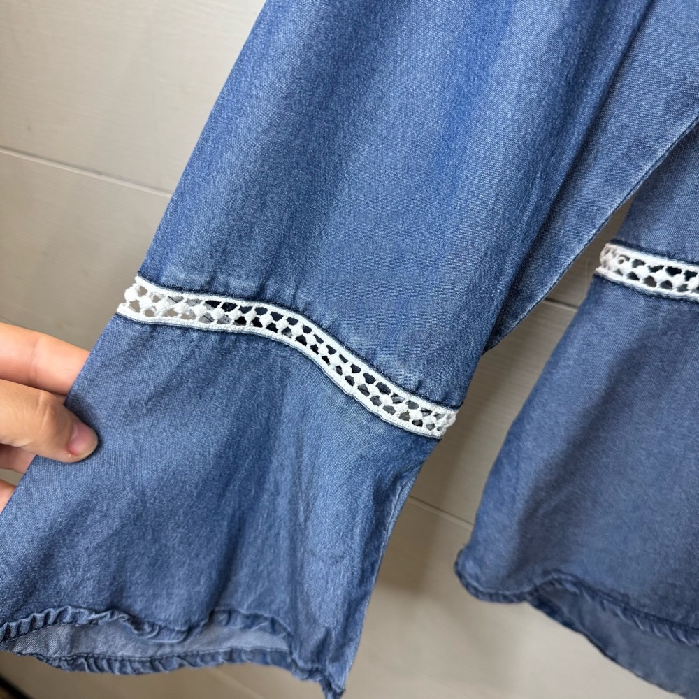 Fourteenth Place Women's Chambray Blue Long Sleeve Top Size Medium - Picture 3 of 6